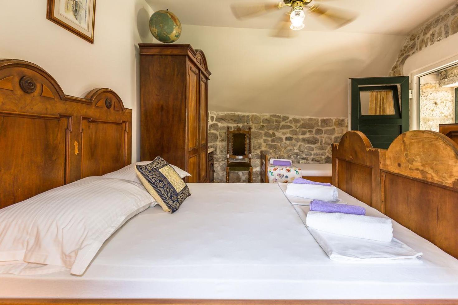 Vila Mini Stone House Omiš Exteriér fotografie